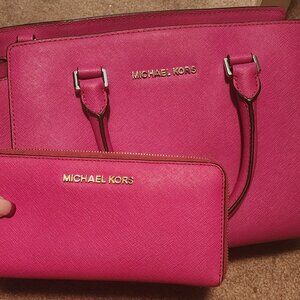Pink Michael Kors Purse and wallet set